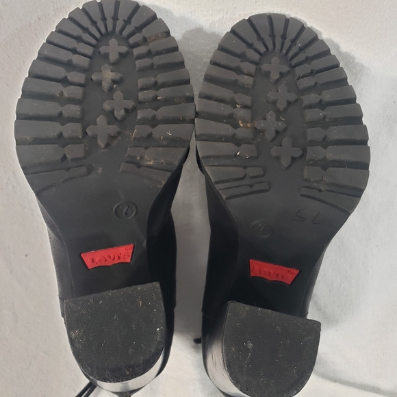 LEVI'S Womens Amy Black Faux Leather Heel Ankle Boots Size 7 Back Zip 4"… - Picture 9 of 13